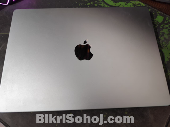 Macbook Pro 14 Inch M3 Chip Liquid Retina Display 8gb Ram